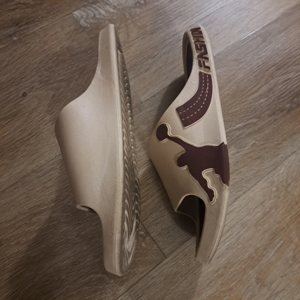 Men's Beige Brown Sports Slides Shoe Size 44-45